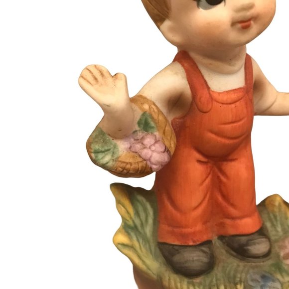 Original Arnart Creation Young Boy Figurine Bisque Made in Taiwan 5" - Picture 4 of 9